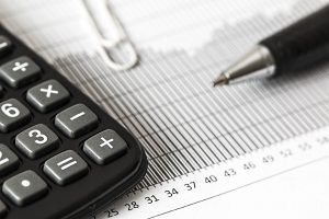 Oblicz VAT z pomocą kalkulatora VAT kwoty brutto na netto
